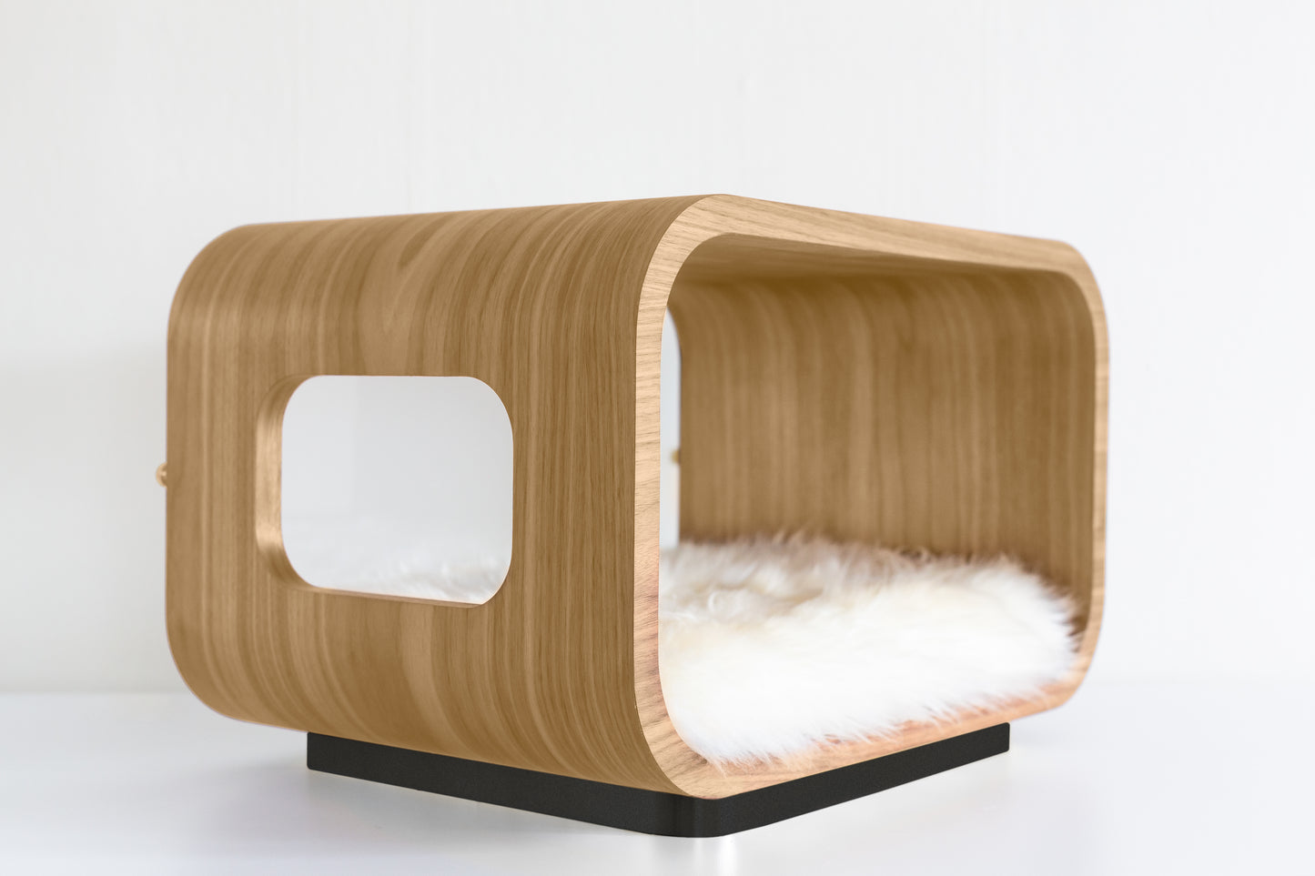 LUNA Bed in White Oak