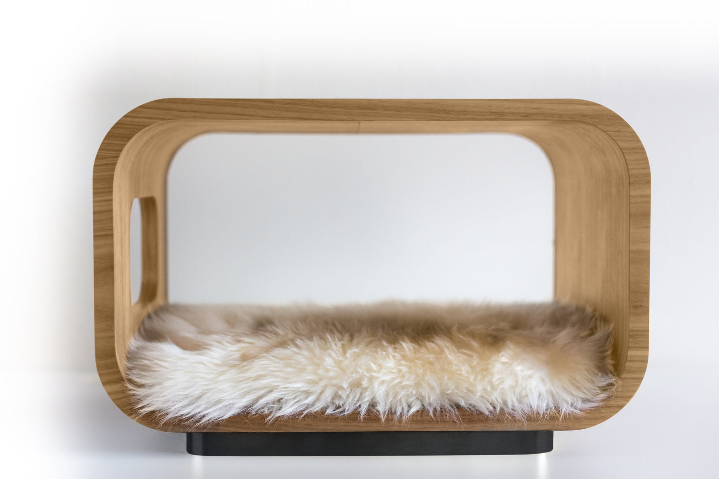 LUNA Bed in White Oak